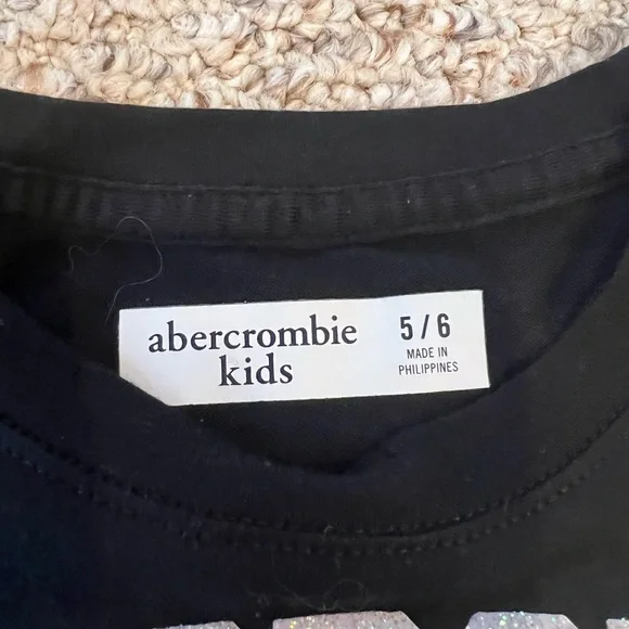 3 Abercrombie & Fitch kids tops - Picture 7 of 16